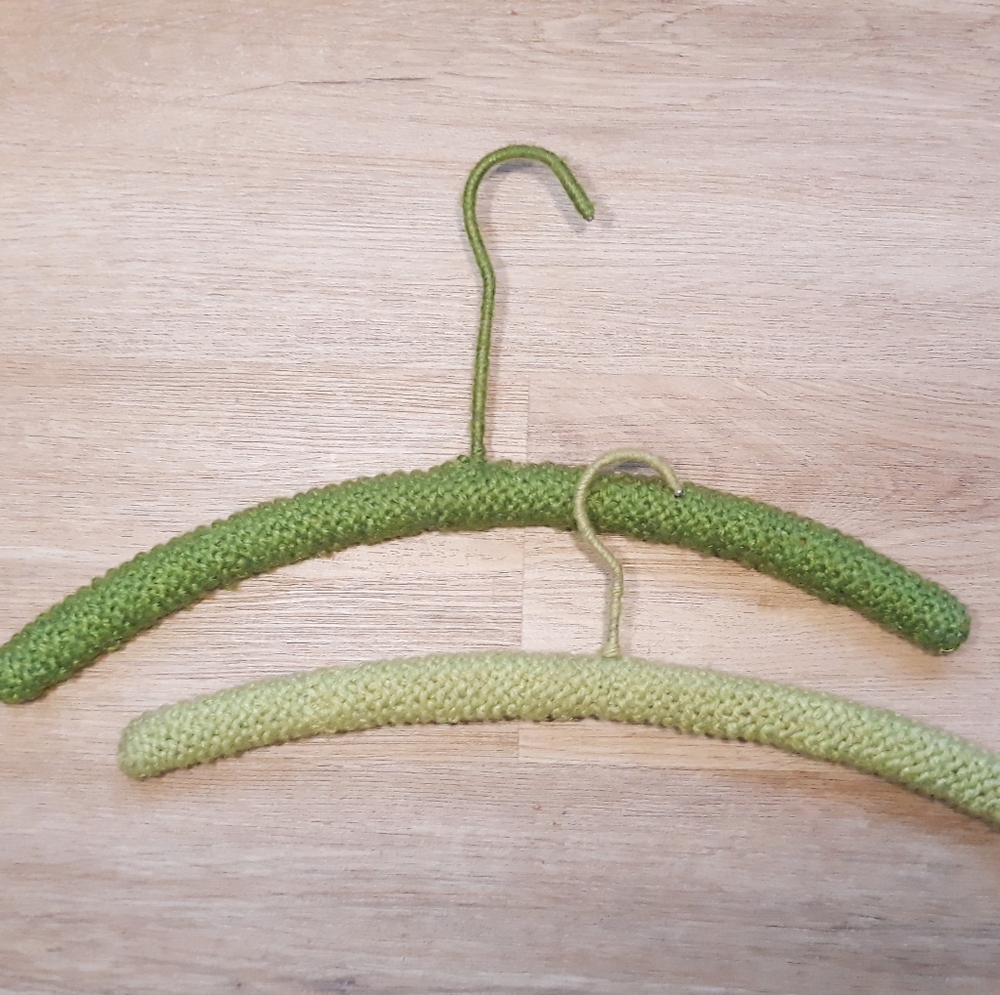 Handmade 6 Crochet Covered Hangers - Yellow, Green, Orange and Purple - Picture 6 of 11